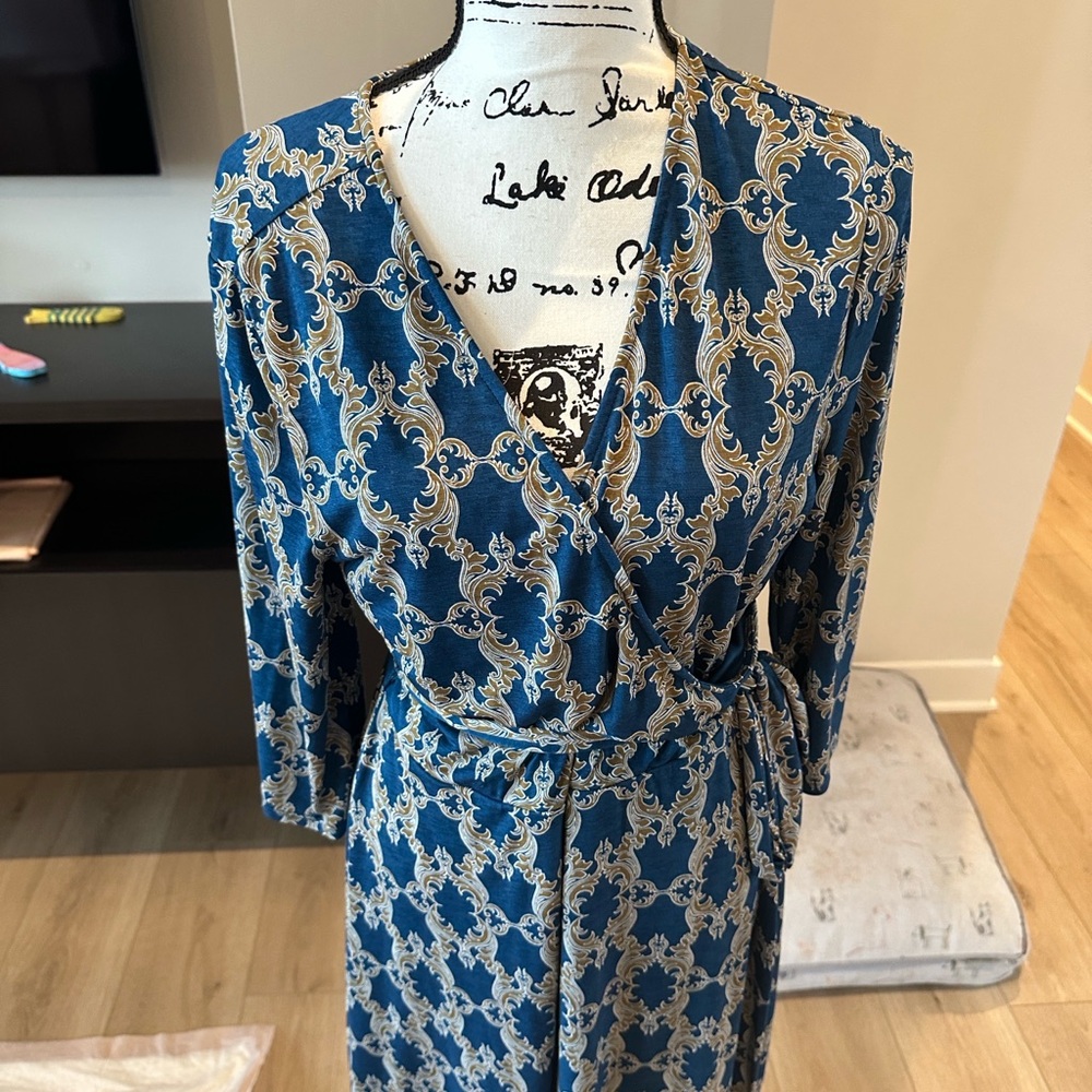 Blue and Green  Floral-Print Wrap Dress with Self Tie